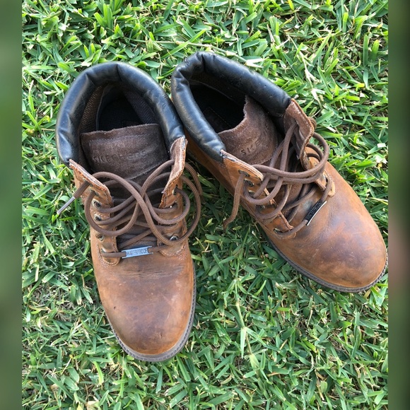 mens waterproof skechers boots